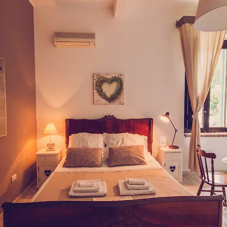 Frühstückspension Casa Del Cuore 4*